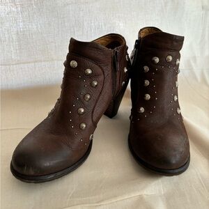 Vintage Sundance Booties